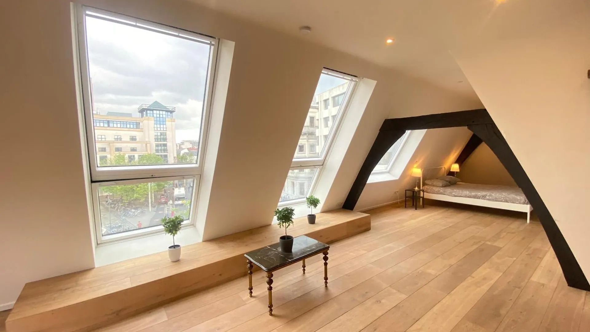 Apartament The Central Square Residence Antwerpia Belgia